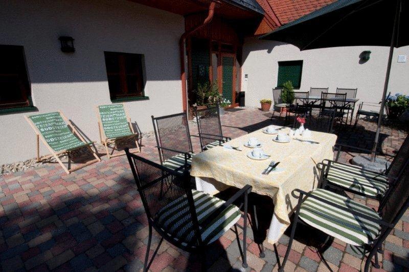 Hotel Garni Winzerhof Hödl Wagna Exteriör bild